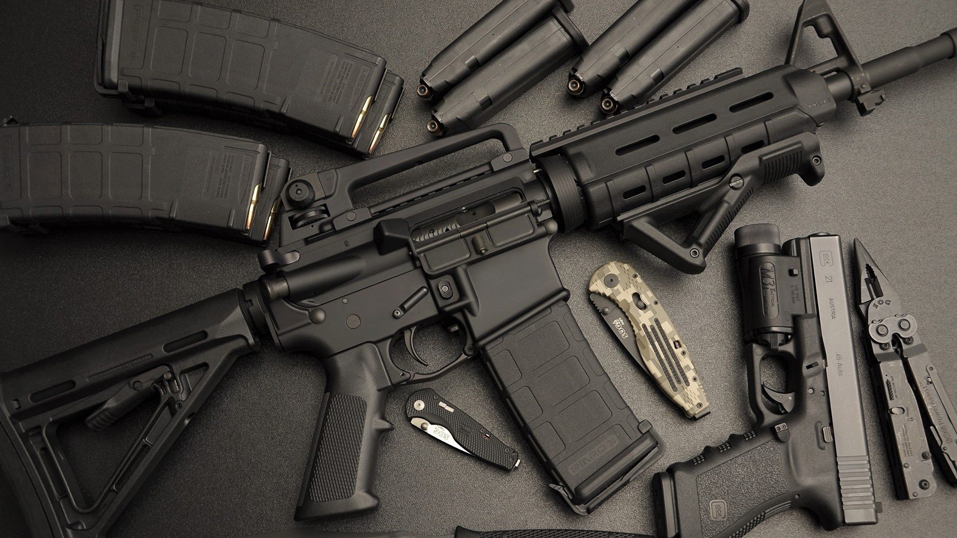 传奇再临:老车手的赛场故事,传奇车王晋级赛