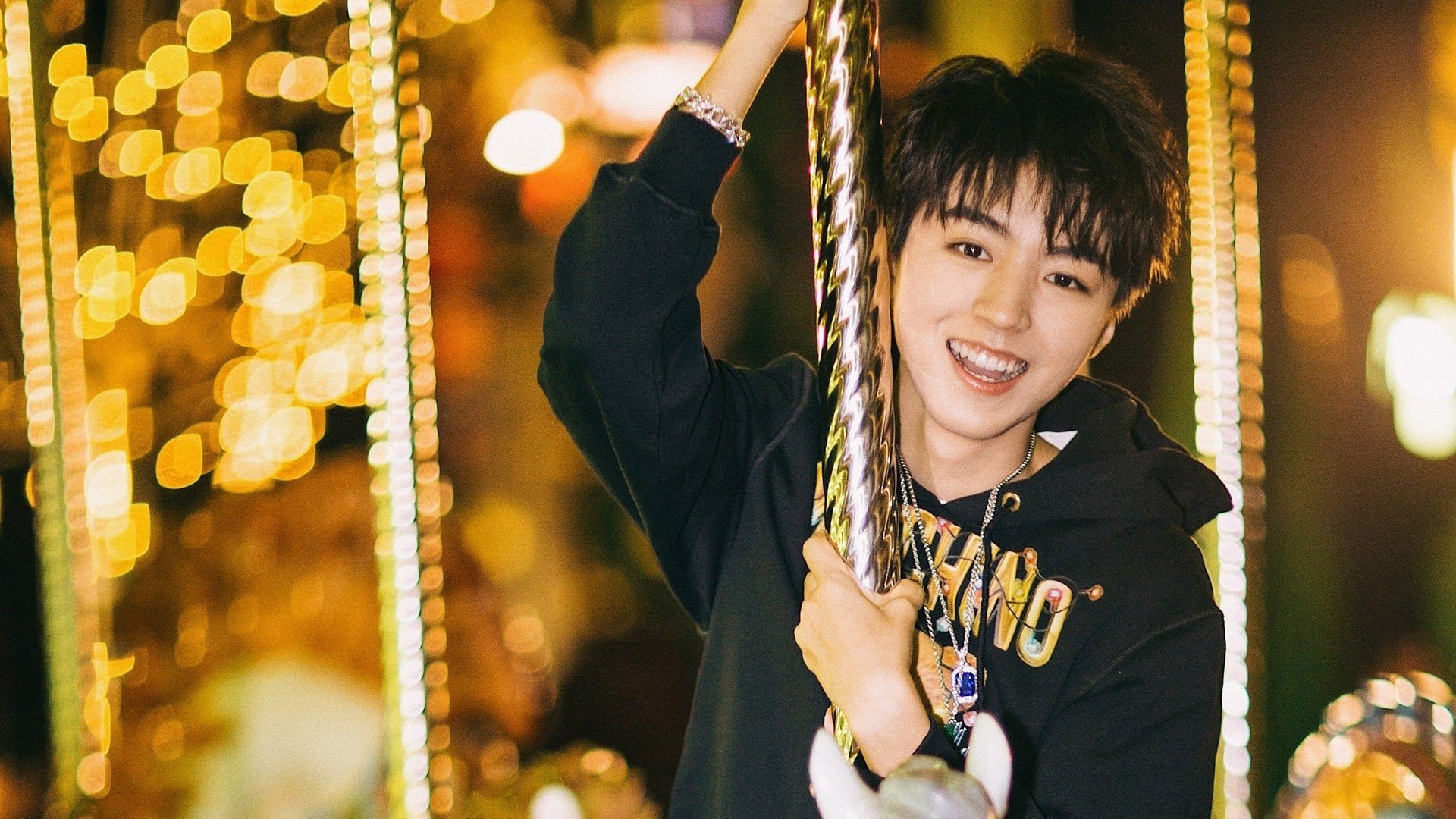 篮球联赛团队战术体系持续优化,12个队伍篮球比赛常用赛制