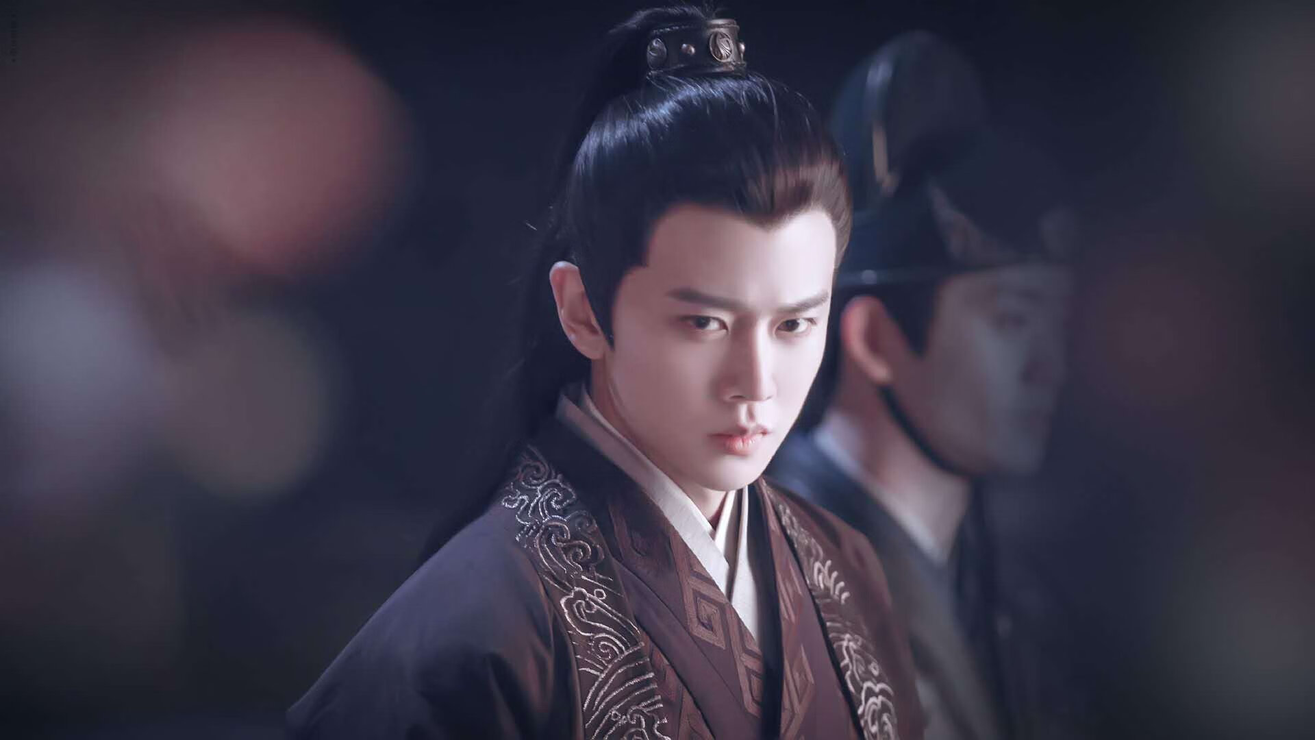 比赛中版图逆转,落后选手逆袭夺冠